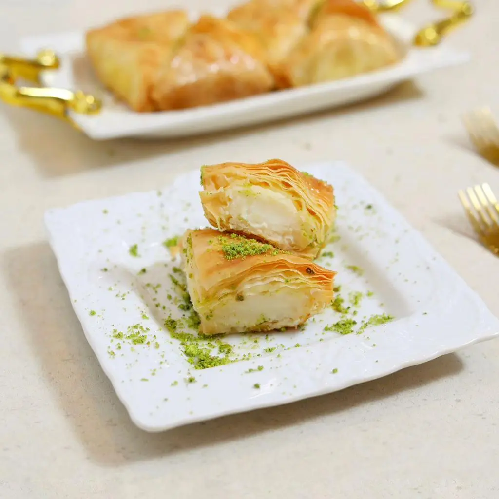 Warbat with Cream
